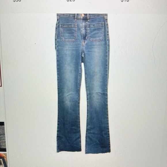 NWOT Gap Flare High Rise Jeans - Picture 2 of 5